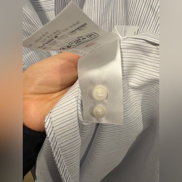 Like new- COS - half button up blouse - Size 8 - Picture 11 of 11